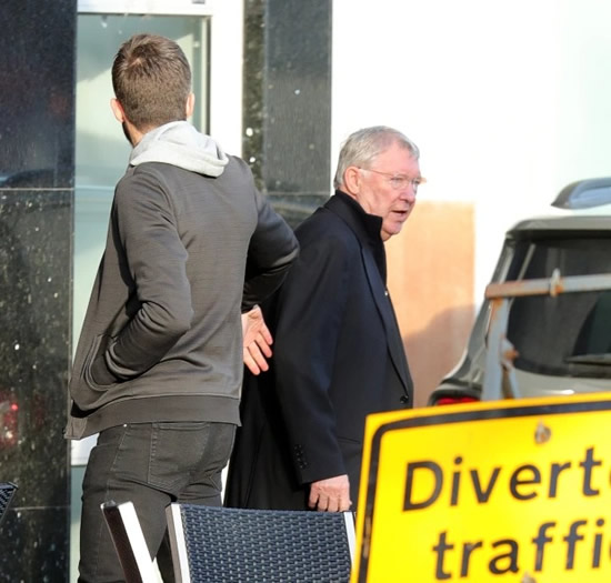 WHAT'S ON THE MAN U? Sir Alex Ferguson and Man Utd hero Michael Carrick hold talks at plush restaurant after watching Wolves defeat