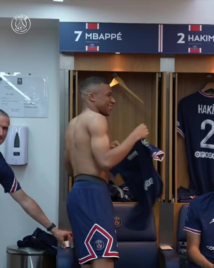Inside PSG's dressing room after Mbappe announces new deal with team-mates clueless moments before kick-off