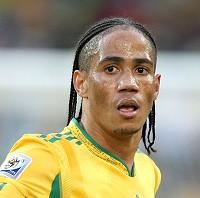 'Tired' Pienaar vows to play on
