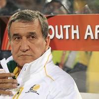 Parreira rages at referee