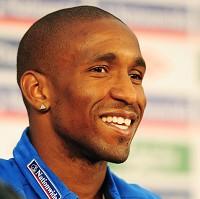 England boys buzzing - Defoe