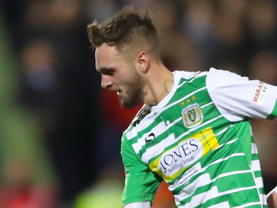 Yeovil see off nine-man Grimsby