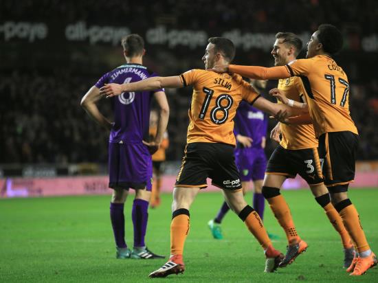 Wolves back on course with comfortable win at Leeds