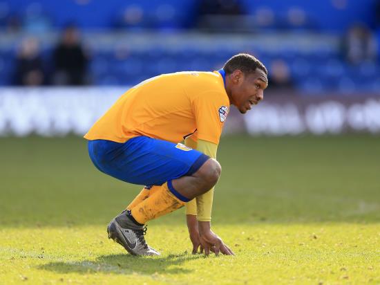 Mansfield without suspended Krystian Pearce for Accrington clash