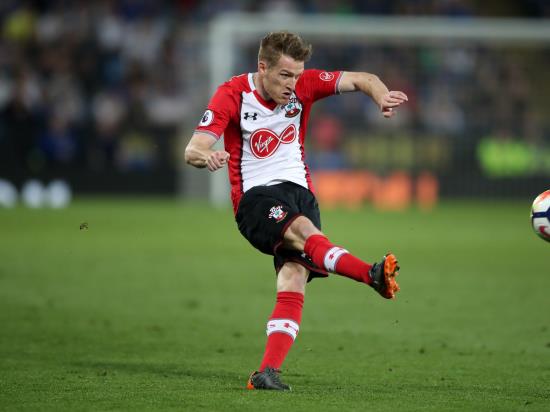 Davis and Boufal out for Cherries visit