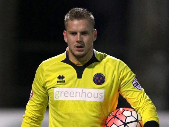 Morecambe frustrate Exeter in stalemate