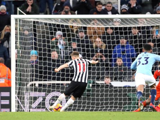 Ritchie fires Newcastle to first win over Manchester City