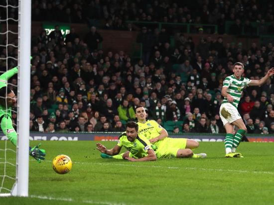 Celtic ease to routine win over Hibernian