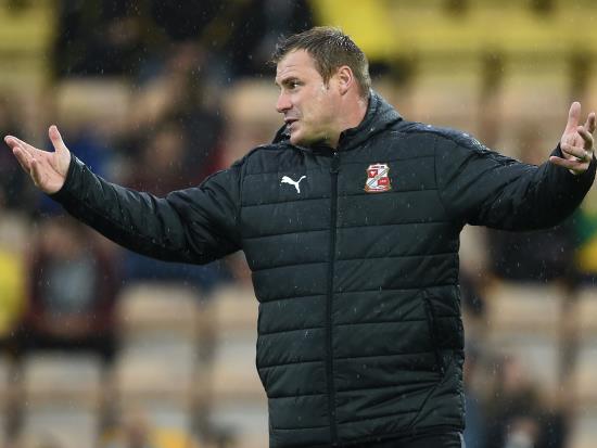 Flitcroft slams Mansfield players after defeat to Notts County