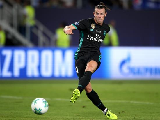 Solari plays down talk of Bale rift ahead of Barcelona showdowns
