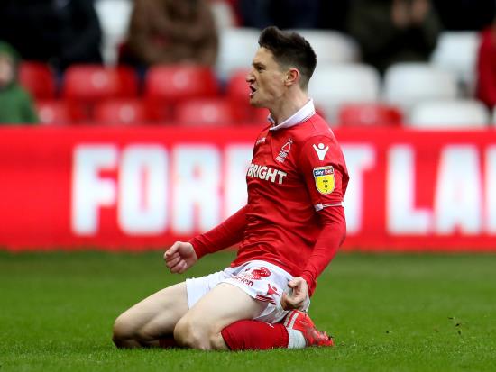 Forest boost play-off hopes with convincing victory over Hull