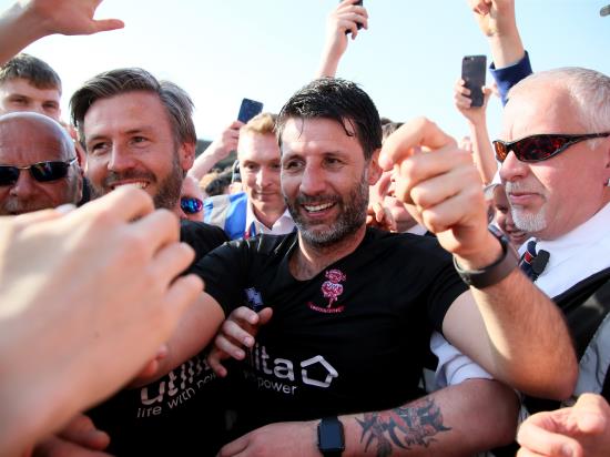 Cowley hails collective effort as Lincoln are crowned League Two champions
