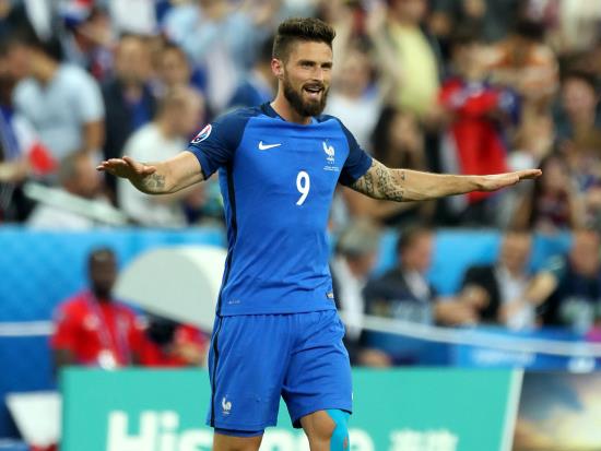 Moldova pay penalty as Giroud rescues France in Paris