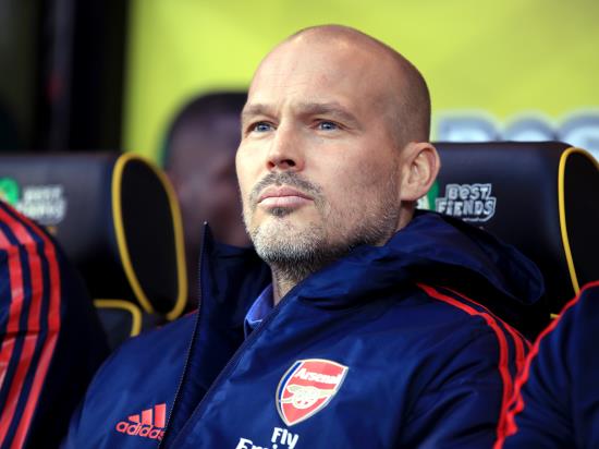 Ljungberg starts life in charge of Arsenal with draw at Norwich