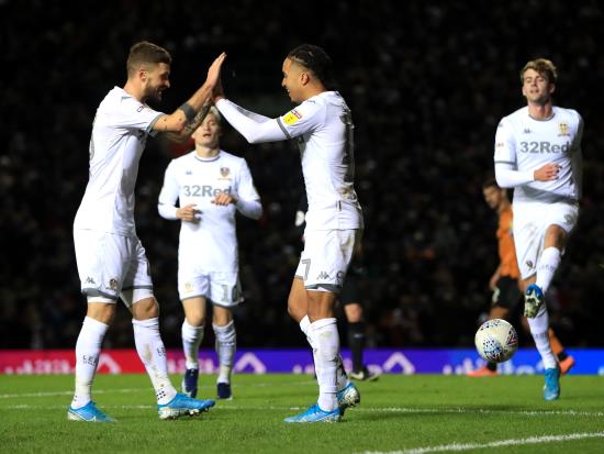 Leeds return to Championship summit after battling win over Hull