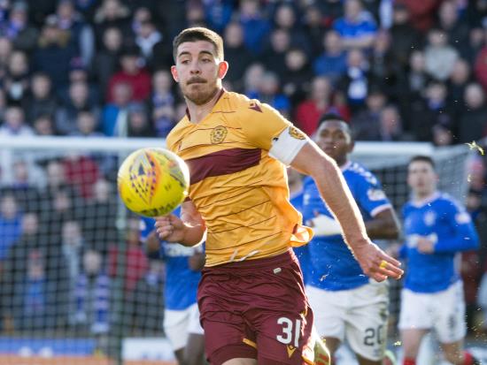 Motherwell need last-gasp winner to see off 10-man Ross County