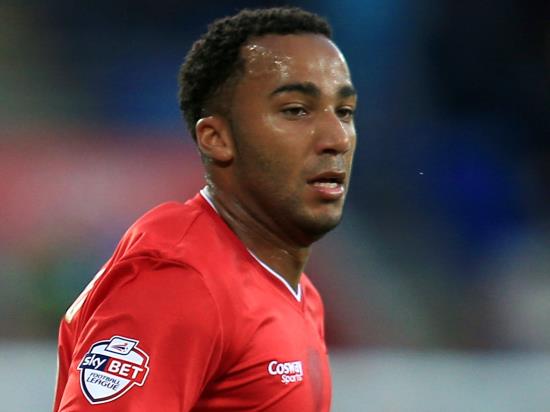 Nicky Maynard hat-trick fires Mansfield to victory