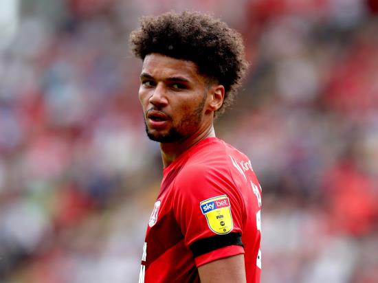Last-gasp Lee Angol penalty earns point for Leyton Orient