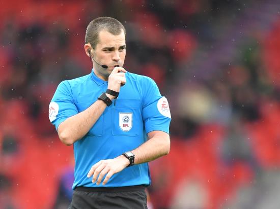 Referee Tom Nield gets praise for handling of Oxford-Ipswich weather delay