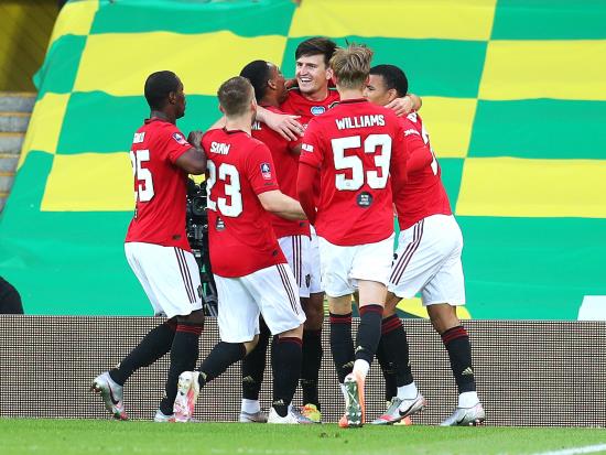 Solskjaer lauds Maguire after his late winner steers United into FA Cup semis
