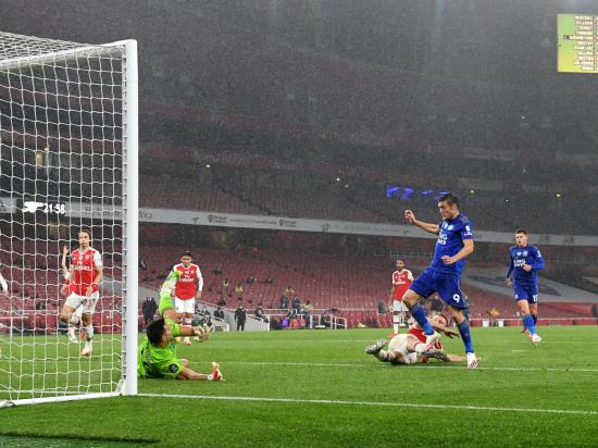 Arsenal 1 - 1 Leicester City: Late Jamie Vardy strike earns Leicester point at 10-man Arsenal