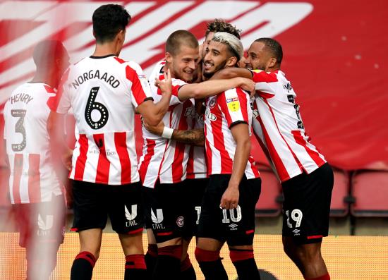 Brentford sting Swansea in Griffin Park swansong to reach play-off final