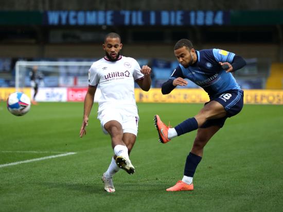 Wycombe stand firm to hold Brentford to goalless draw