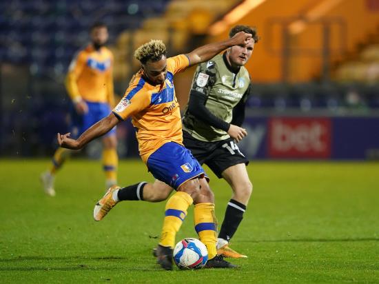 Nicky Maynard faces late fitness test as Mansfield take on Southend