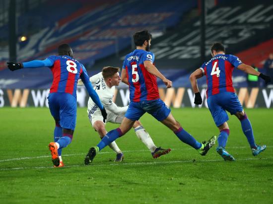 Harvey Barnes strikes late on to earn Leicester a draw at Crystal Palace