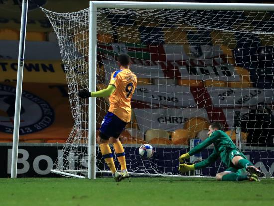 Mansfield survive late Salford rally to record third successive win