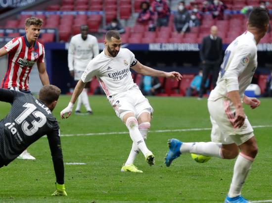 Karim Benzema leaves it late as Real Madrid earn draw with city rivals Atletico