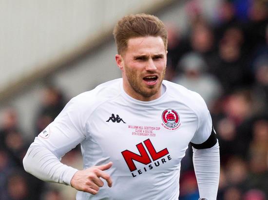 David Goodwillie brace boosts Clyde survival hopes with win over Forfar