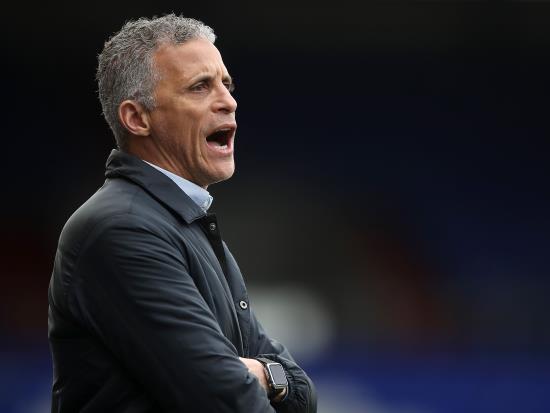 Oldham boss Keith Curle unhappy after miserable return to Mansfield