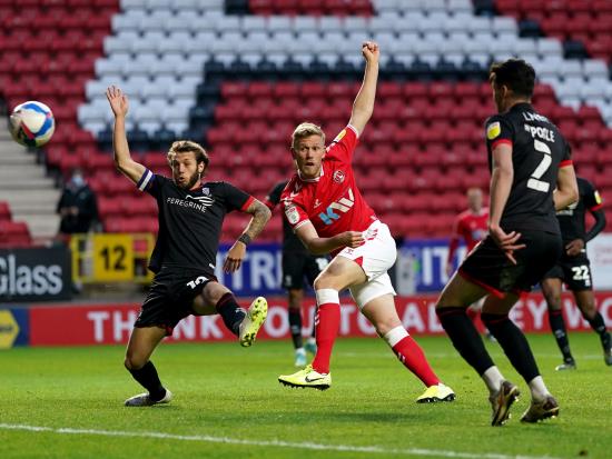 Charlton keep play-off chase alive with win over Lincoln
