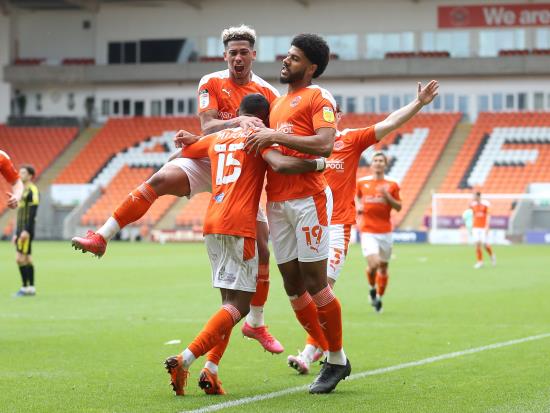 Ellis Simms strikes to send Blackpool into the play-offs in good heart