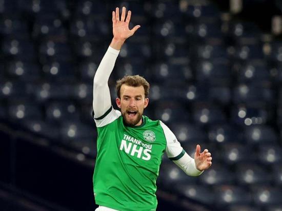 Hibernian win at Aberdeen to seal third-place finish