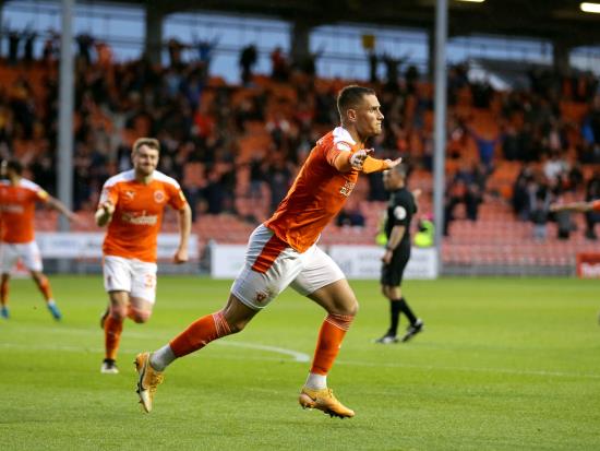 Blackpool come through six-goal thriller against Oxford to reach Wembley