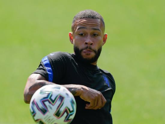 Memphis Depay fully focused on Holland amid transfer speculation