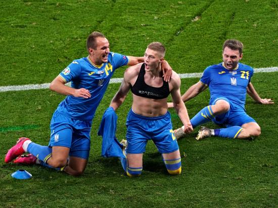 Artem Dovbyk snatches dramatic last-gasp winner as Ukraine book England date