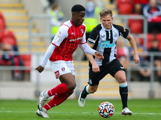 Hamstring injury keeps Chiedozie Ogbene out of South Yorkshire derby