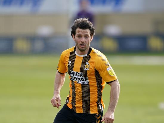Wes Hoolahan remains a doubt for Cambridge’s clash with Fleetwood