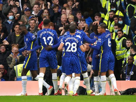 Chelsea FC 3 - 1 Southampton: Chelsea leave it late but take over at the top of the table