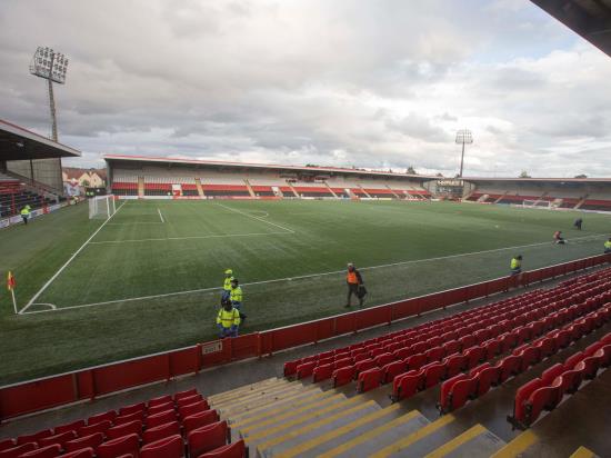 Dumbarton reduced to eight men as Airdrieonians snatch late win