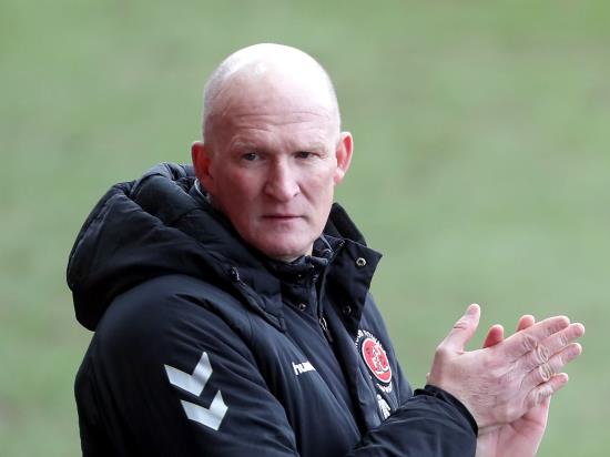 No new injury problems for Fleetwood boss Simon Grayson going into Wycombe game