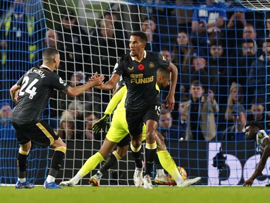 Isaac Hayden rescues point for Newcastle as Eddie Howe watches on at Brighton