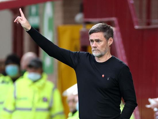 Graham Alexander’s pep talk with Connor Shields pays dividends against Hearts