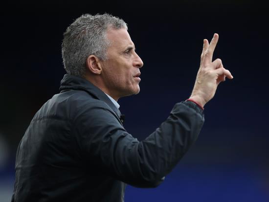 Oldham players “didn’t turn up” fumes angry boss Keith Curle