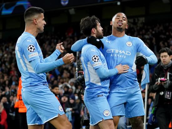 Manchester City 2 - 1 Paris Saint-Germain: Manchester City come from behind to beat PSG and reach last 16