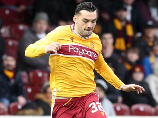 Tony Watt earns point for Motherwell at Hibernian