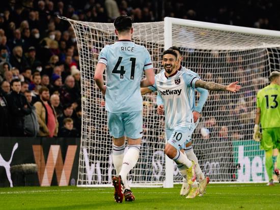 Manuel Lanzini’s double proves crucial as Hammers survive late Palace comeback